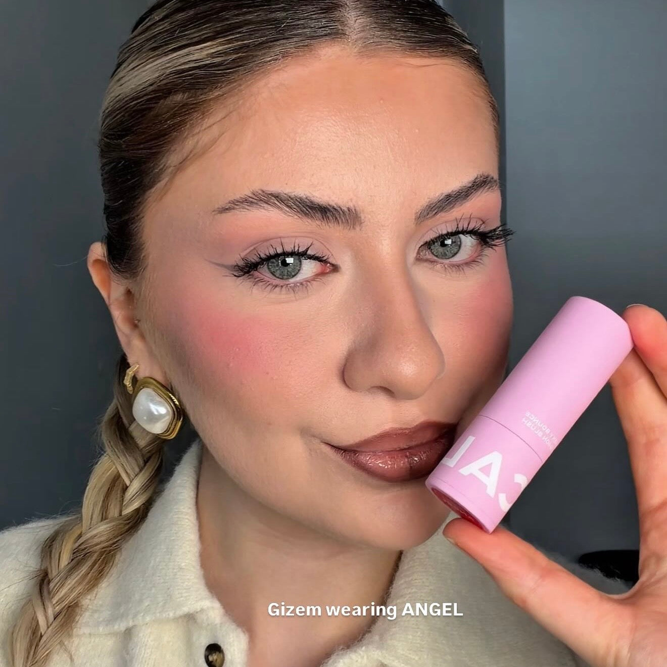 CHEEKY BOUNCE™ Cream Cushion Blush